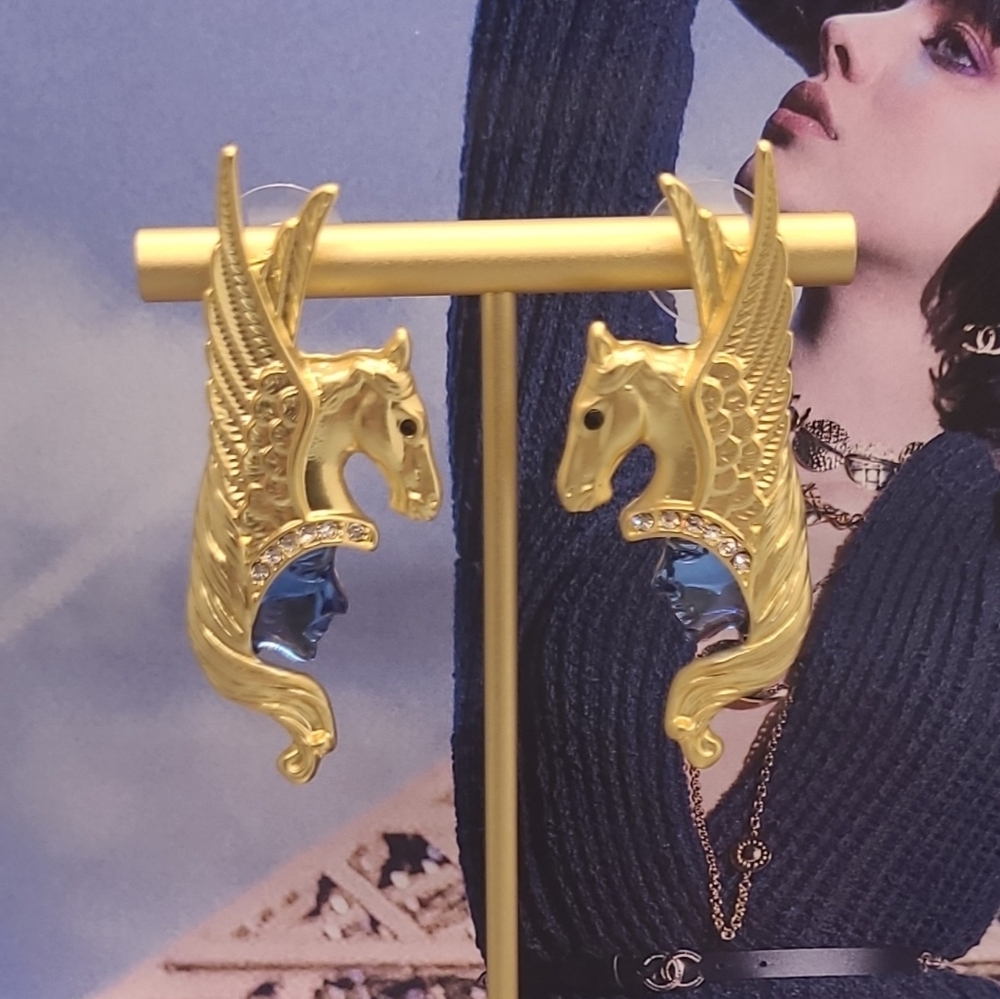 Vintage Kirks Folly Luxury Crystal Winged Pegasus Warrior Face Gold Earrings - Picture 5 of 15